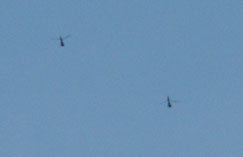 2 hélicoptères
