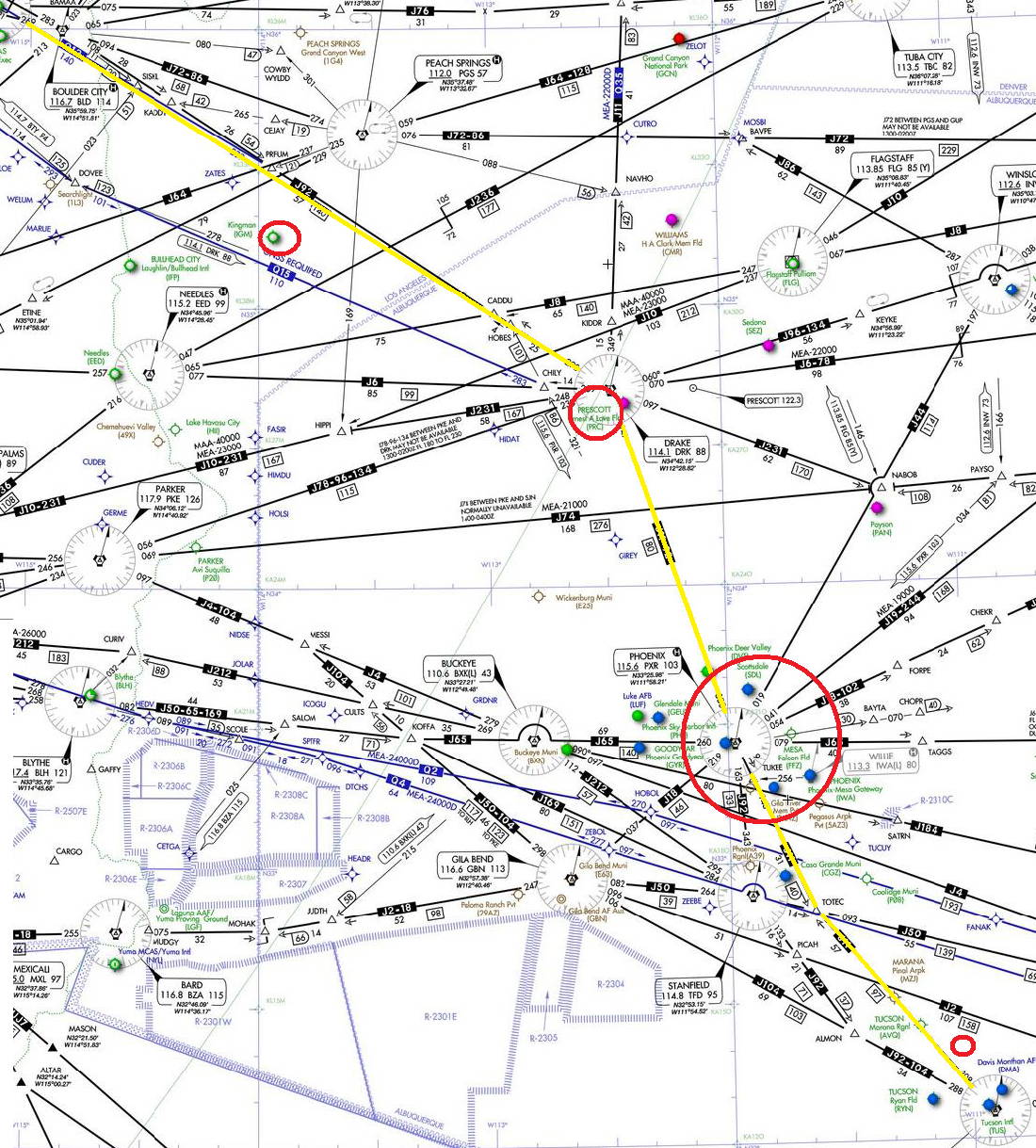 Carte aéronautique avec la succession de quatre couloirs aériens qui suivent assez précisément la trajectoire estimée d'après les observations