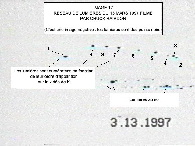 Réseau de lumières du 13 mars 1997 filmé par Chuck Rairdon